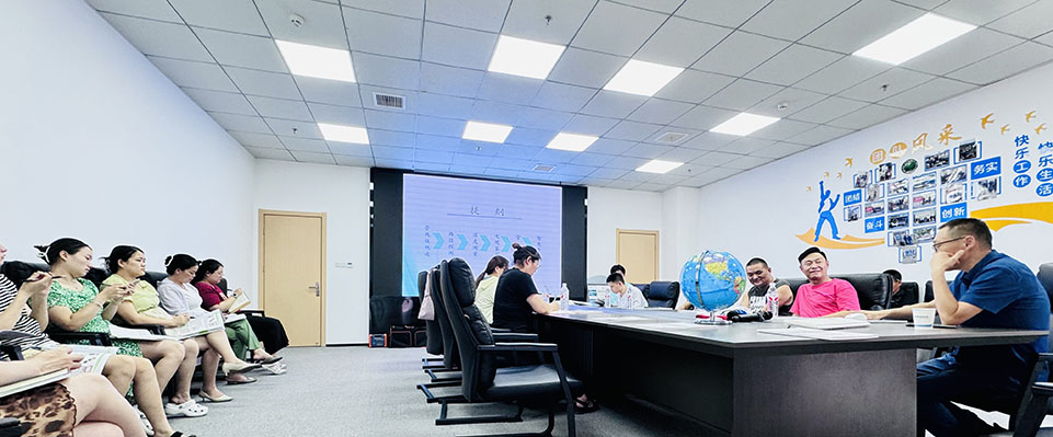 深耕專業，精準賦能 —— 公司開展電纜管線定位儀產品知識集體培訓